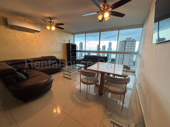 Se Vende Apartamento en Costa del Este LA26-7733