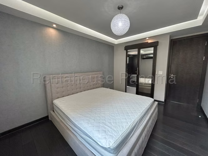 Se Vende Apartamento en Punta Pacifica LA26-7260