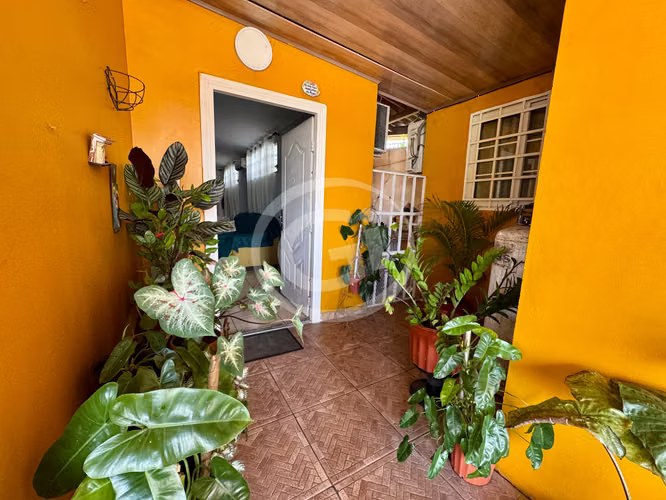 Venta Casa con Apartamento Anexo - Brisas del Golf