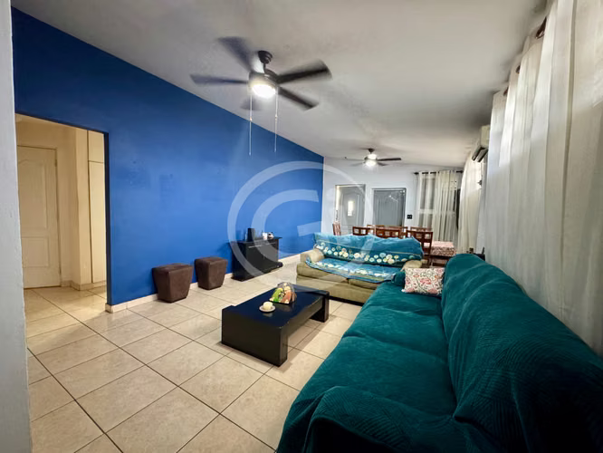 Venta Casa con Apartamento Anexo - Brisas del Golf