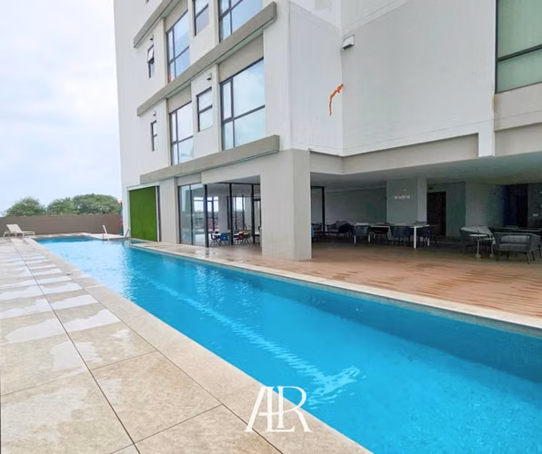 Vendo apartamento con Línea Blanca, PH Albatross Santa María