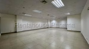 Alquiler de Local Comercial con 194m2 en Albrook PH Terrazas de Albrook 26-7617SR