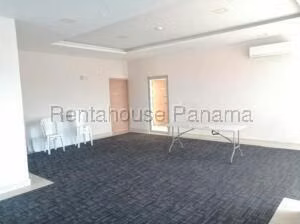 Venta de Apartamento con 71m2 en Carrasquilla PH Torres de Castilla 26-7723SR