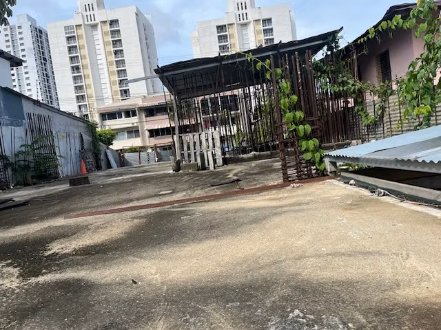 EN VENTA - Terreno Estratégico con Avance de Obra ID 26264