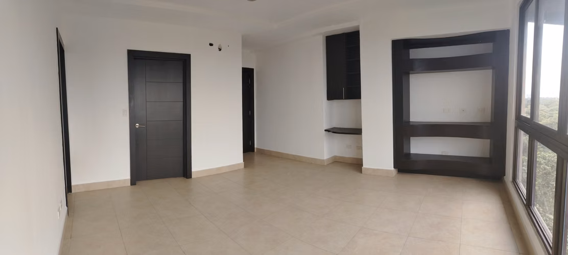 SE VENDE APARTAMENTO EN AMADOR HEIGHTS