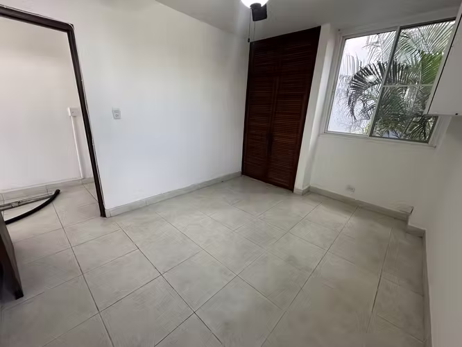 Apartamento de Una Recamara, Centrico, cerca de la estación de tren