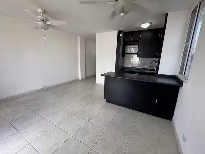 Apartamento de Una Recamara, Centrico, cerca de la estación de tren
