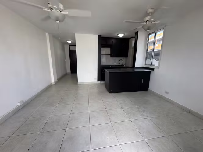 Apartamento de Una Recamara, Centrico, cerca de la estación de tren