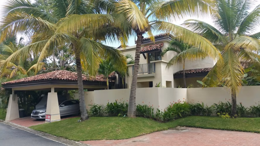 SALE-124; Bristol Villa At Buenaventura