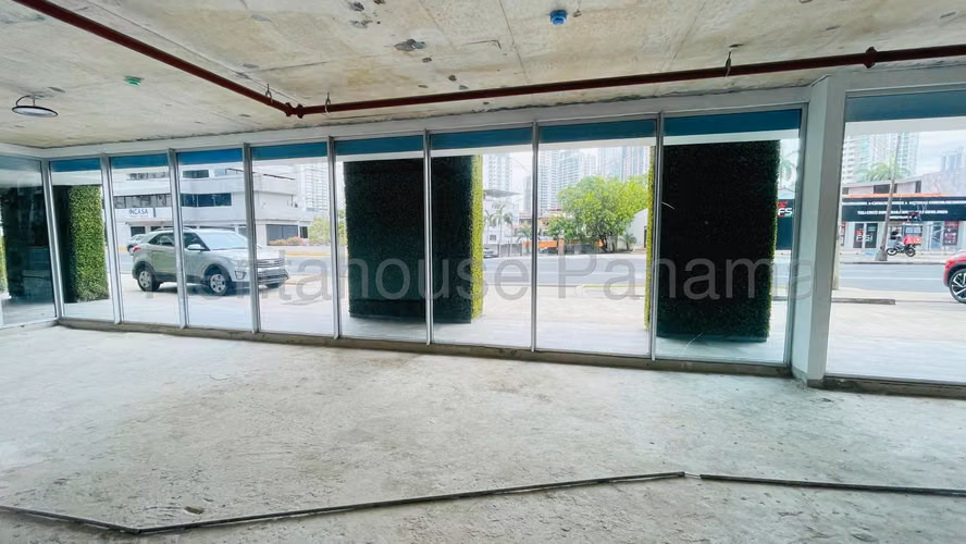 Local Comercial En Alquiler En Vía España ABS