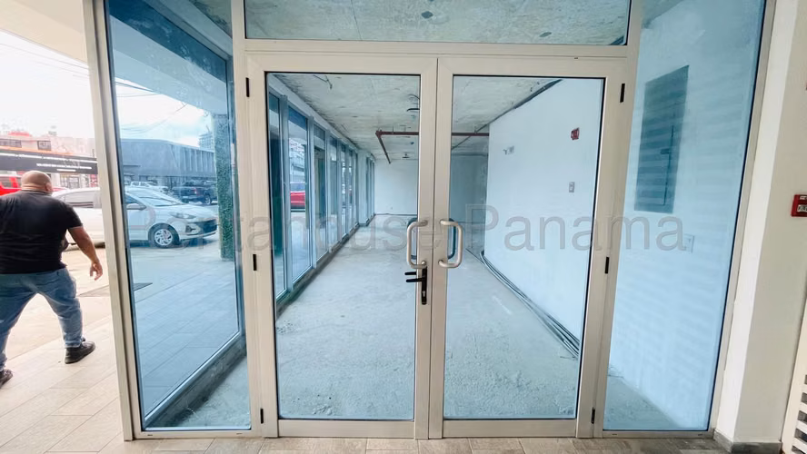 Local Comercial En Alquiler En Vía España ABS