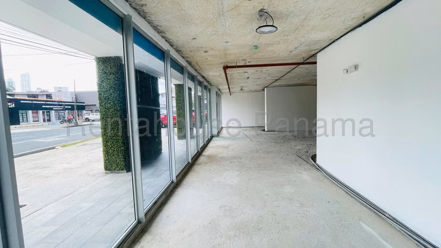Local Comercial En Alquiler En Vía España ABS