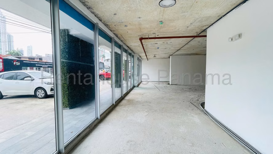 Local Comercial En Alquiler En Vía España ABS