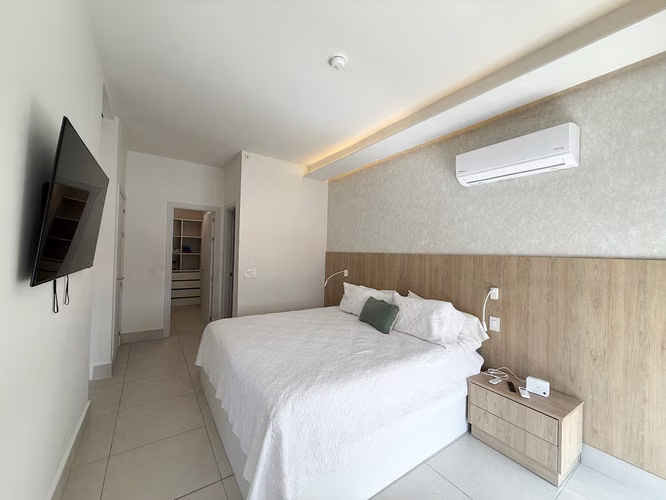 Apartamento de 2 Recámaras Renovado en Venta en Coco del Mar - Imagen 10