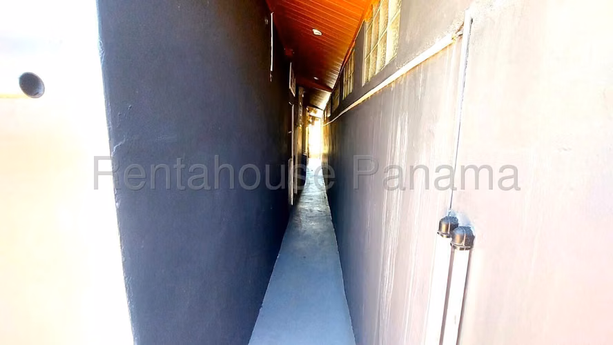 Vendo Casa de 300 m² en Brisas Del Golf 26-7056GG