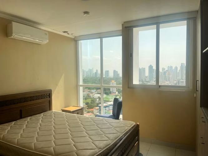 Banco Vende Apartamento en PH METROPOLITAN PARK, Vía España