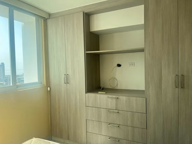 Banco Vende Apartamento en PH METROPOLITAN PARK, Vía España