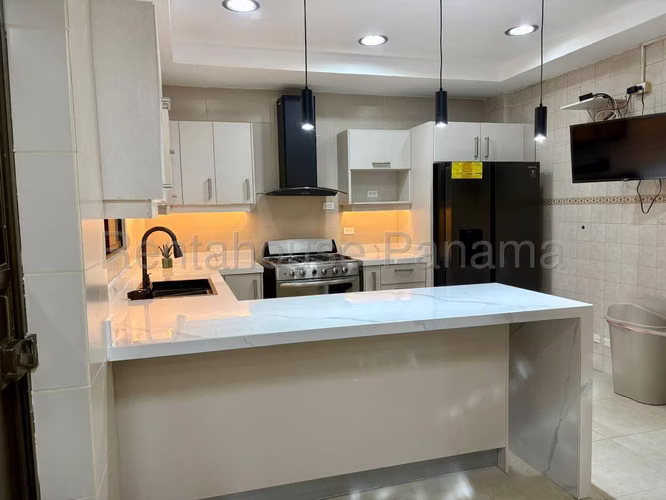 Casa En Venta En Ancón SYH