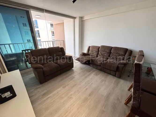 Se Vende Apartamento en Carrasquilla MDV26-7810