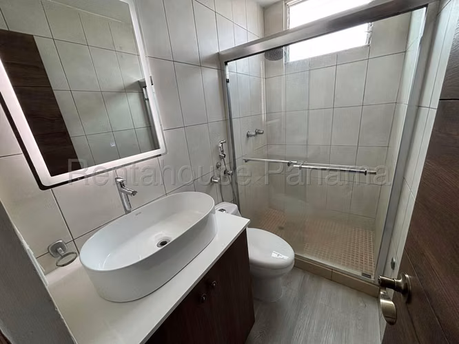 Se Vende Apartamento en Carrasquilla MDV26-7810