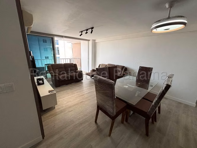 Se Vende Apartamento en Carrasquilla MDV26-7810