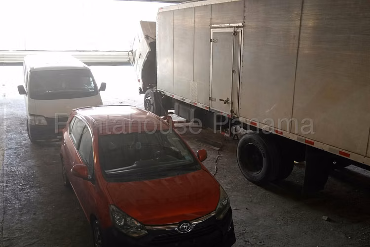 Local Comercial en Venta en Pueblo Nuevo SYH