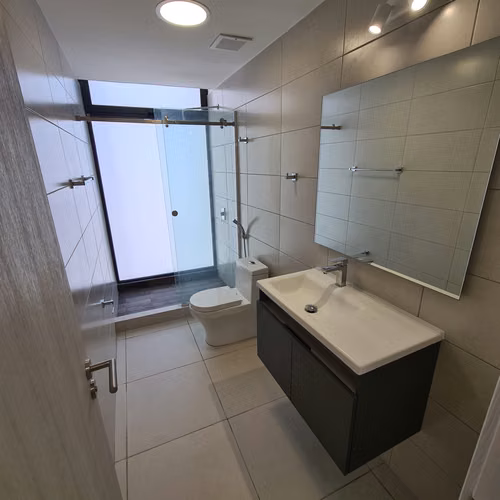 Se Alquila Apartamento de 2 recámaras, 2 baños, linea blanca o amoblado
