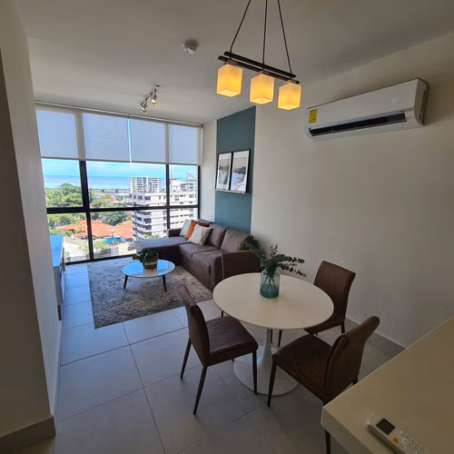 Se Alquila Apartamento de 2 recámaras, 2 baños, linea blanca o amoblado