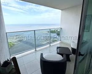 Venta de Apartamento con 148m2 en Coco Del Mar PH Nautica 26-4165SR