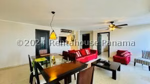 Venta de Apartamento con 178m2 en Punta Paitilla PH Mediterrane 26-7837SR