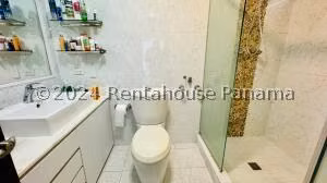 Venta de Apartamento con 178m2 en Punta Paitilla PH Mediterrane 26-7837SR