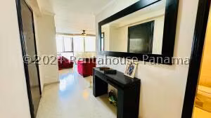 Venta de Apartamento con 178m2 en Punta Paitilla PH Mediterrane 26-7837SR