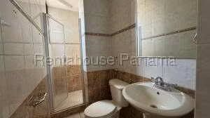 Venta de Apartamento con 175m2 en El Carmen PH Val Halla 26-7698SR