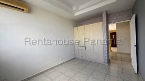 Venta de Apartamento con 175m2 en El Carmen PH Val Halla 26-7698SR