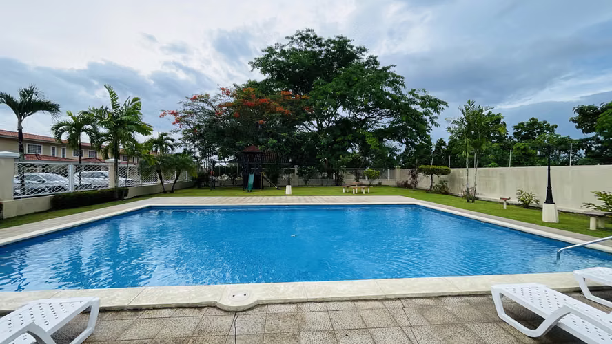 Venta de casa en Brisas del Golf Villa Tivoli AK