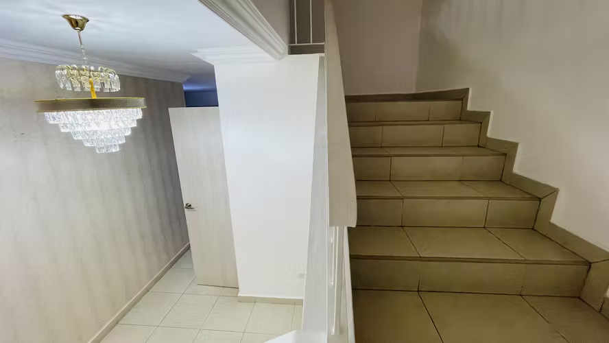 Venta de casa en Brisas del Golf Villa Tivoli AK