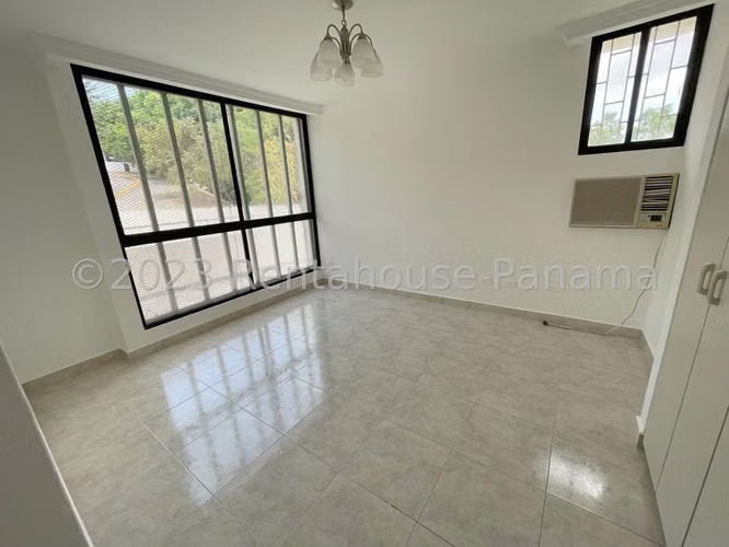 Venta de apartamento de 415 metros en Edison Park AK
