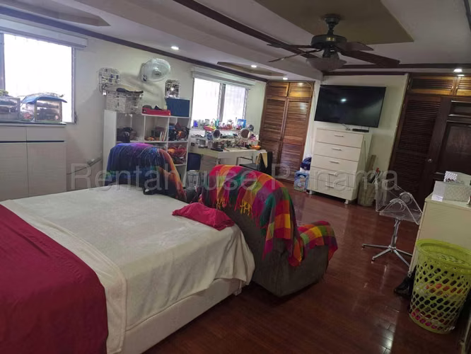 Venta de Casa en Parque Lefevre CCO