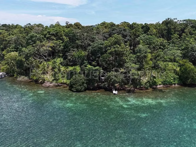 Venta de Terreno en Bocas del Toro Punta Laurel CCO