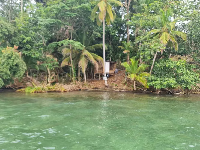 Venta de Terreno en Bocas del Toro Punta Laurel CCO