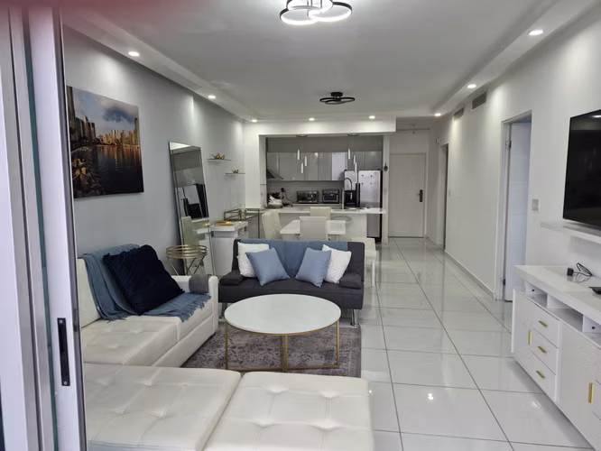 APARTAMENTO AMOBLADO FRENTE AL MAR