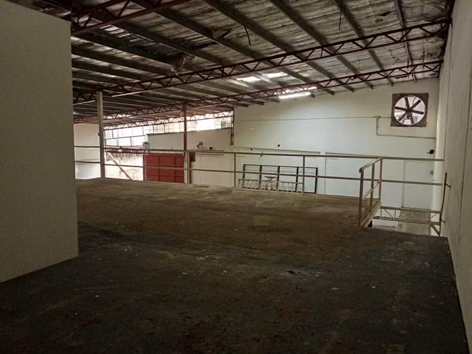 ALQUILO GALERA EN ALQUILER – LOS ÁNGELES | LISTA PARA OPERAR YA
