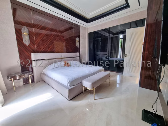 Se Vende Apartamento en Punta Pacifica