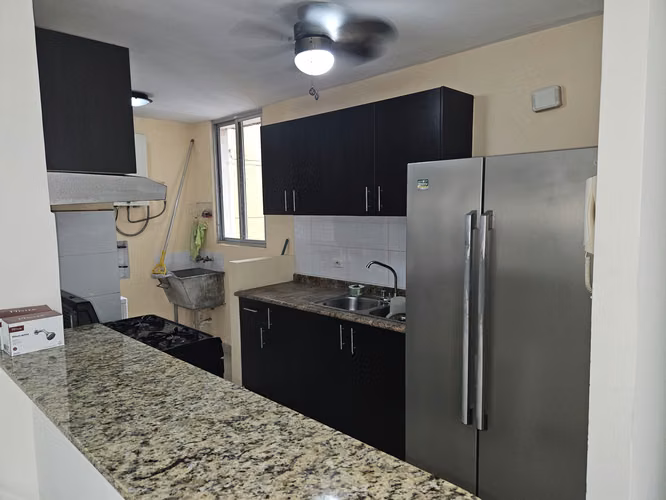 Alquilo apartamento en Condado del Rey MC