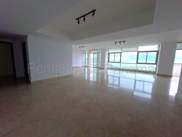 Venta Apartamento Pacific Point Punta Pacifica 26YCG4164
