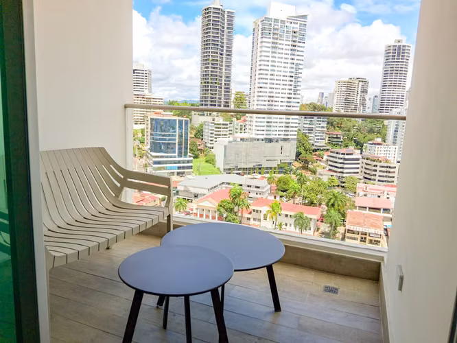 VIVE EN EL CORAZON DE BELLA VISTA  | Listo para ocupar - IP