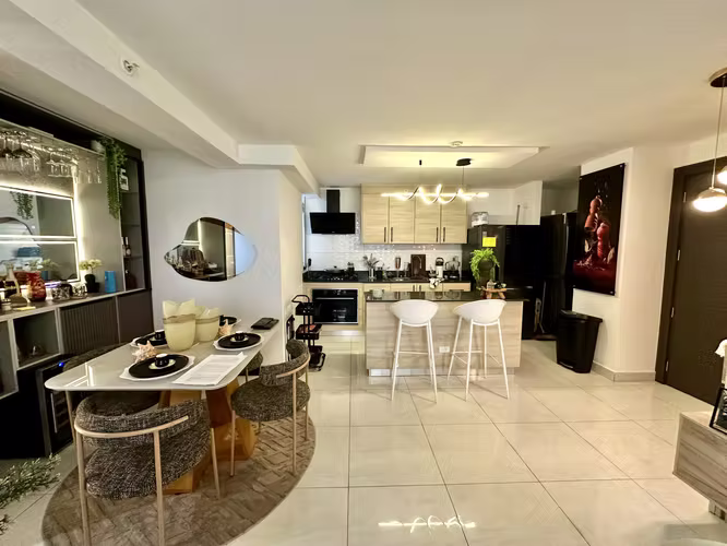 Se vende apartamento remodelado en Ph City Gardens