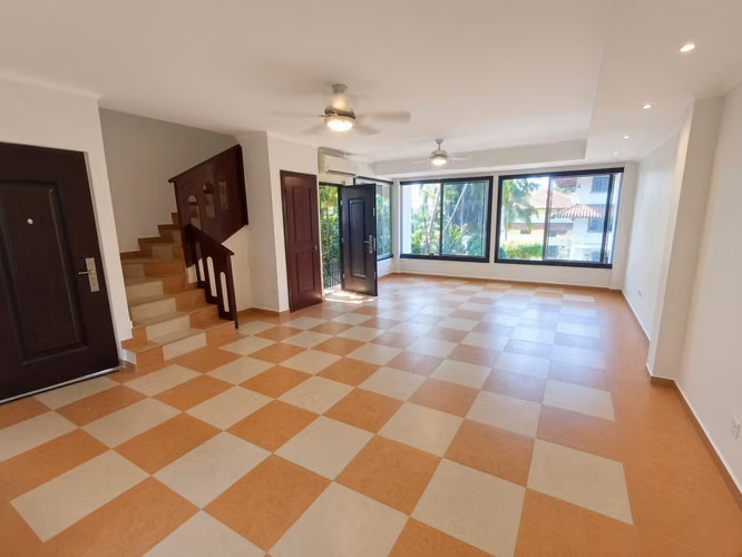 Albrook Casa 4 rec 4 ba 200 m2 cercano a Clayton, Embassy Club, Ancon, Amador - Imagen 3