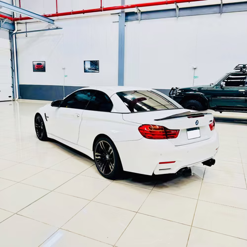 BMW M4 Cabriolet 2015