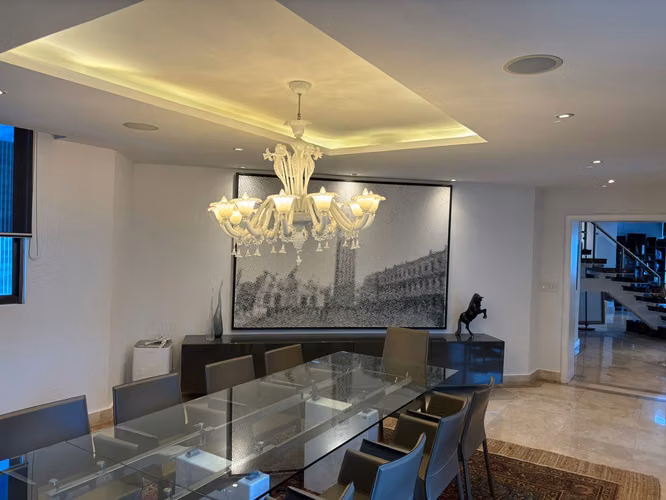 Moderno Penthouse de 2 niveles a la venta en Ocean Park Torre 2